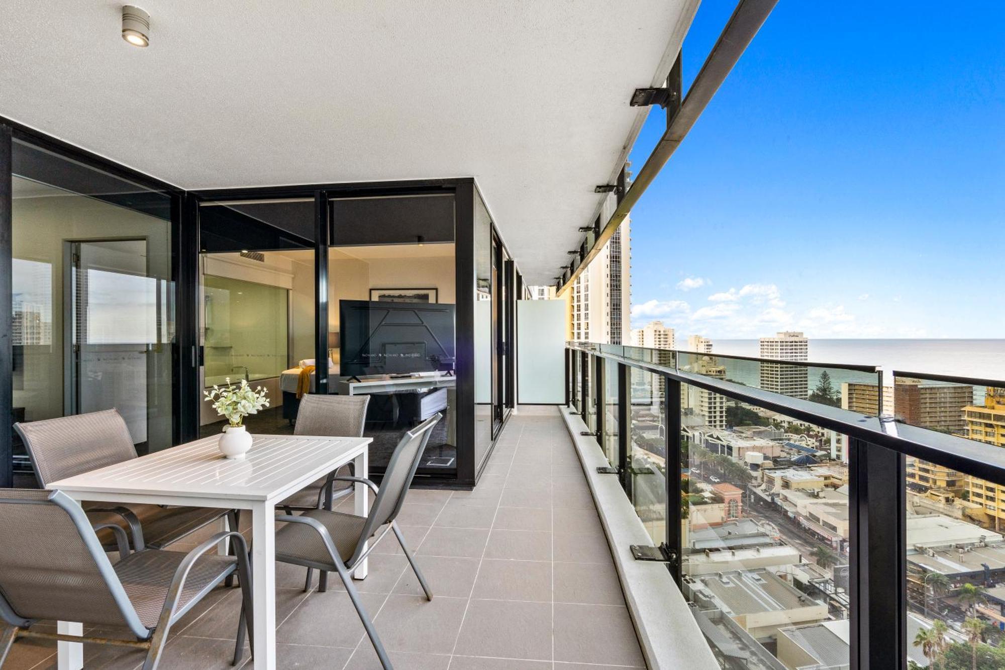 Circle On Cavill - Self Contained & Privately Managed Apartments - Wow Stay Gold Coast Luaran gambar