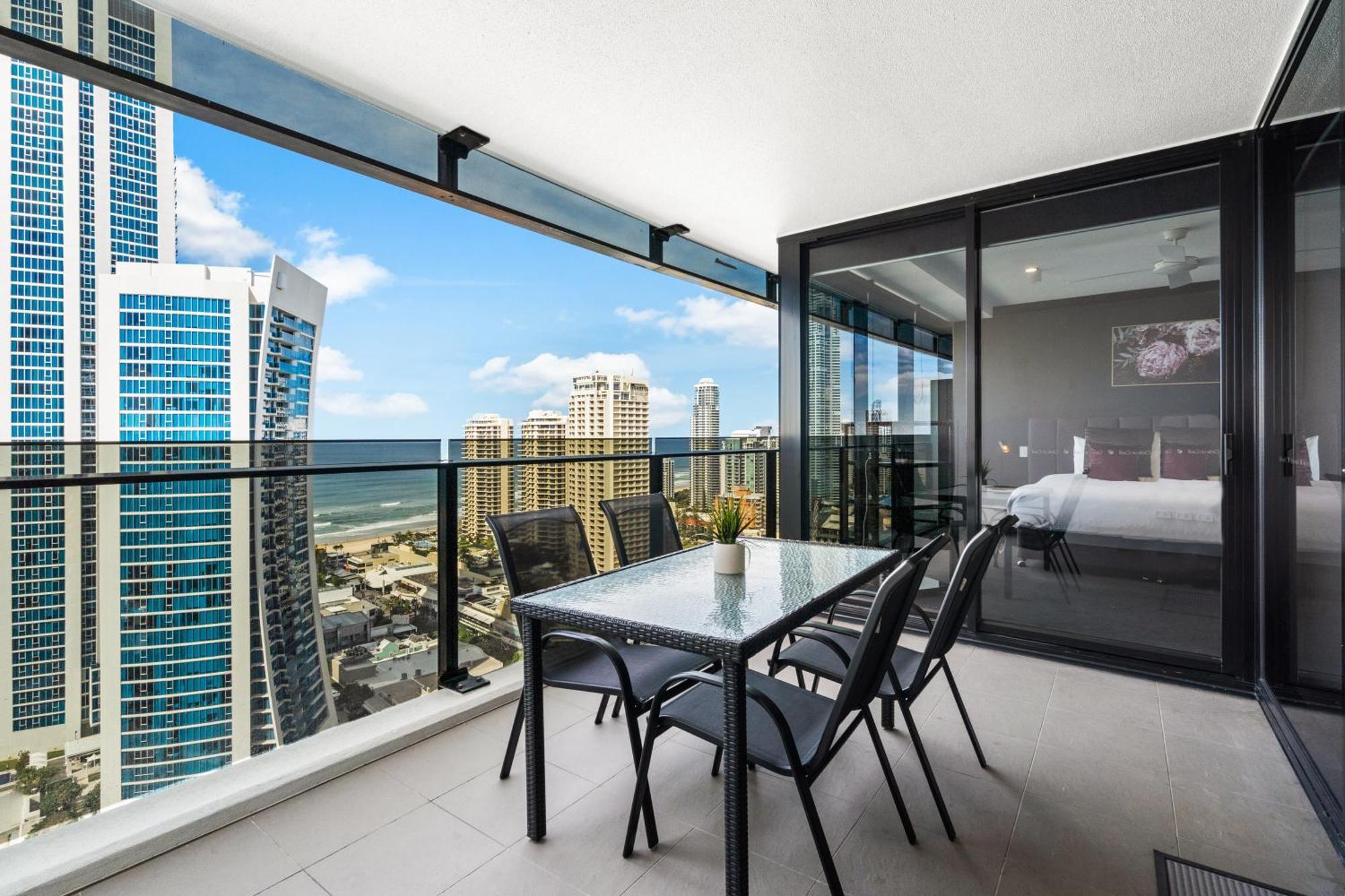 Circle On Cavill - Self Contained & Privately Managed Apartments - Wow Stay Gold Coast Luaran gambar
