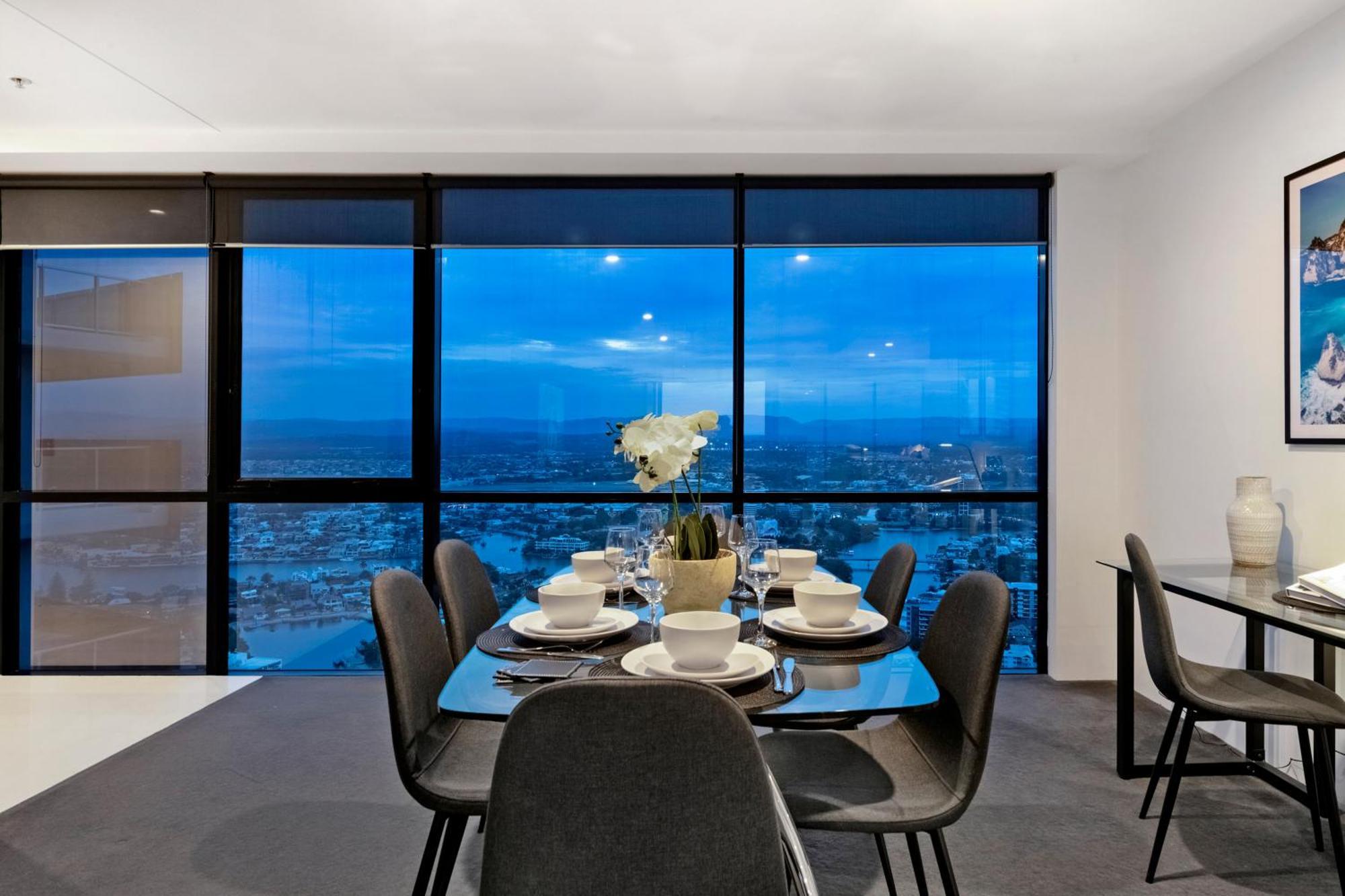 Circle On Cavill - Self Contained & Privately Managed Apartments - Wow Stay Gold Coast Luaran gambar