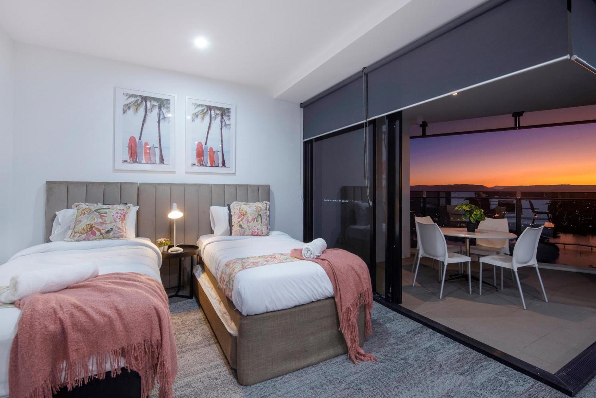 Circle On Cavill - Self Contained & Privately Managed Apartments - Wow Stay Gold Coast Luaran gambar