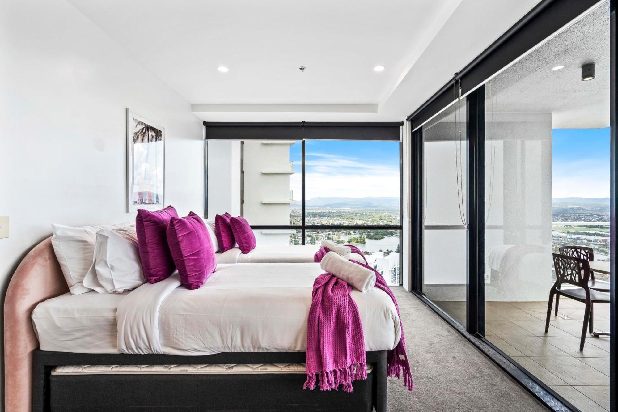 Circle On Cavill - Self Contained & Privately Managed Apartments - Wow Stay Gold Coast Luaran gambar