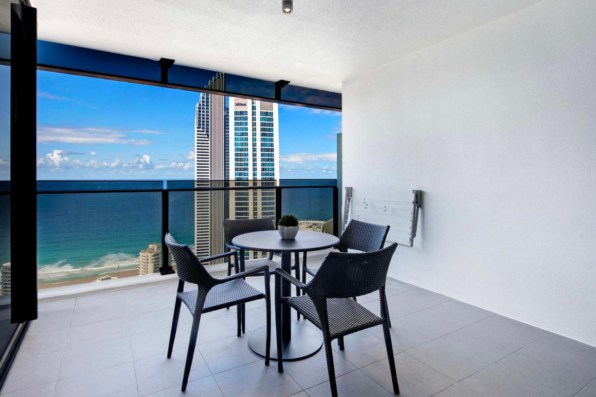 Circle On Cavill - Self Contained & Privately Managed Apartments - Wow Stay Gold Coast Luaran gambar