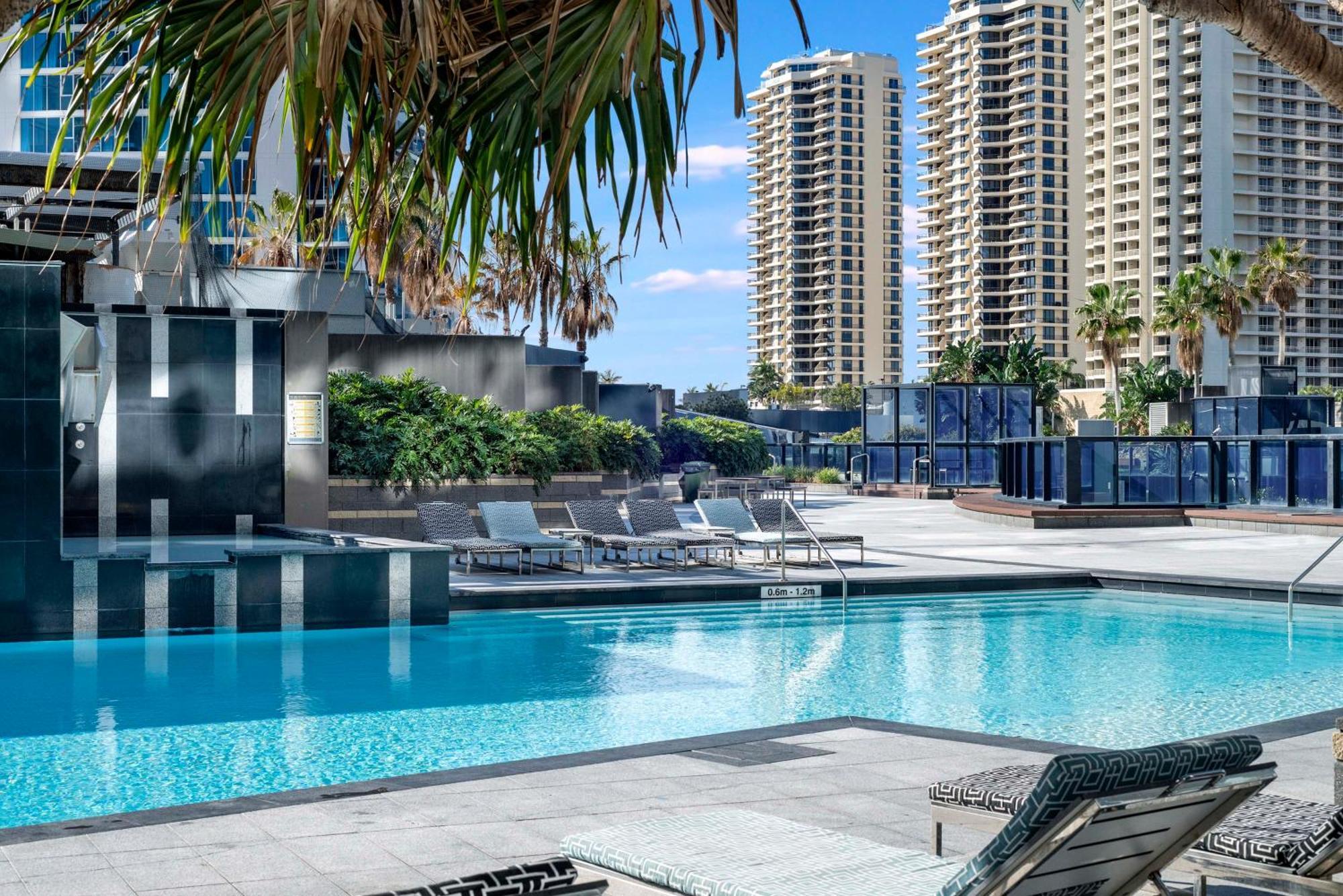 Circle On Cavill - Self Contained & Privately Managed Apartments - Wow Stay Gold Coast Luaran gambar