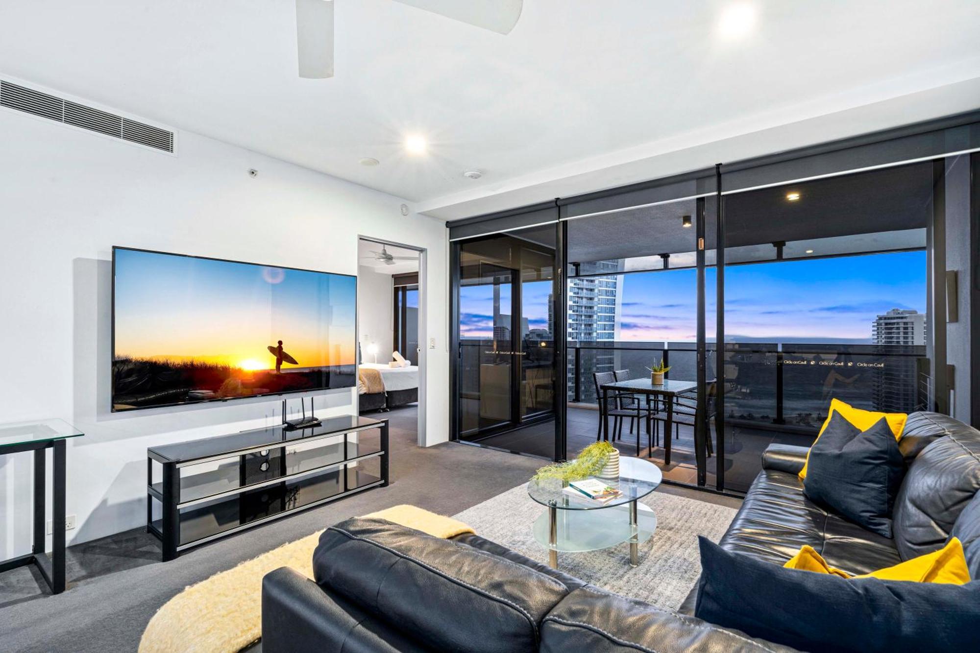 Circle On Cavill - Self Contained & Privately Managed Apartments - Wow Stay Gold Coast Luaran gambar