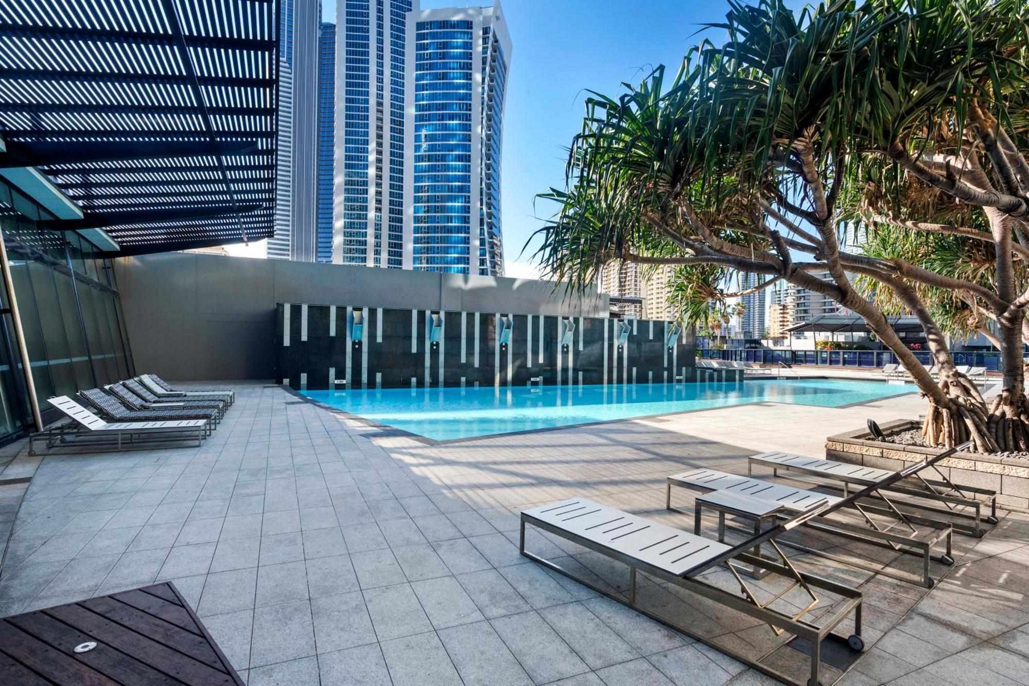 Circle On Cavill - Self Contained & Privately Managed Apartments - Wow Stay Gold Coast Luaran gambar